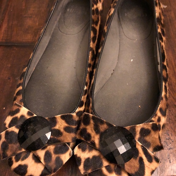 Stuart Weitzman Leopard Flats - Picture 2 of 4